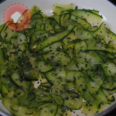 Recette toasts à la crème de parmesan et courgettes