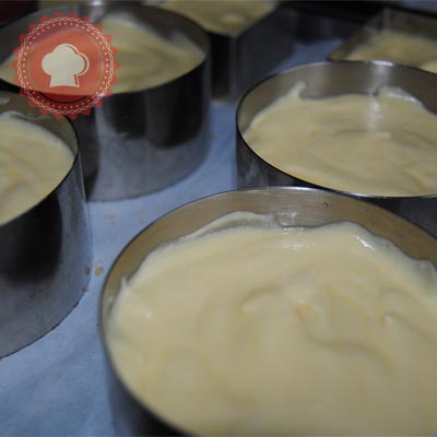 recette en images du bavarois aux fruits de la passion et gelée de mangue