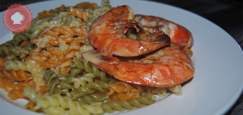 recette en images de pâtes aux gambas et crème d'ail